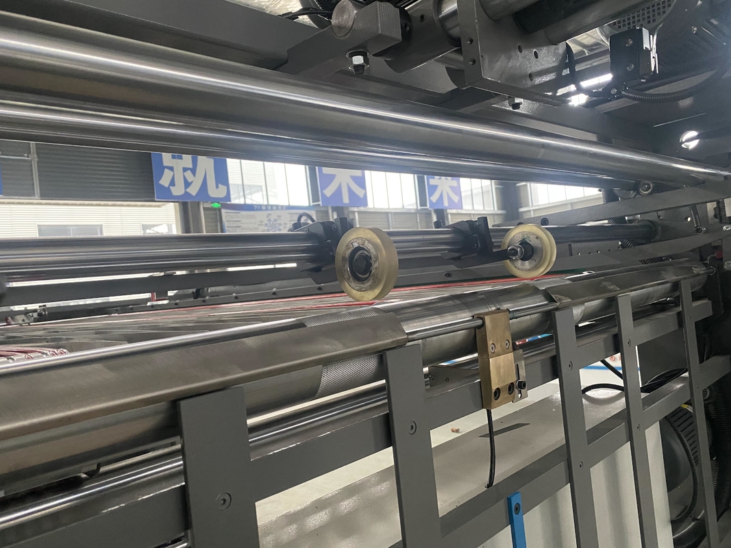 120-600gsm أعلى ورقة آلة تغليف الفلوت التلقائي آلة تغليف المموج CE